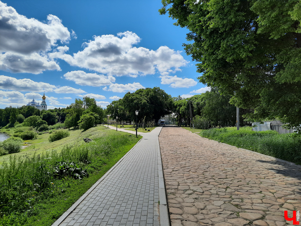 Посидеть поокать, восхититься кружевами и миниатюрной железной дорогой с ретро-поездами. Это все Вологда. Делимся еще одним маршрутом для тура выходного дня.