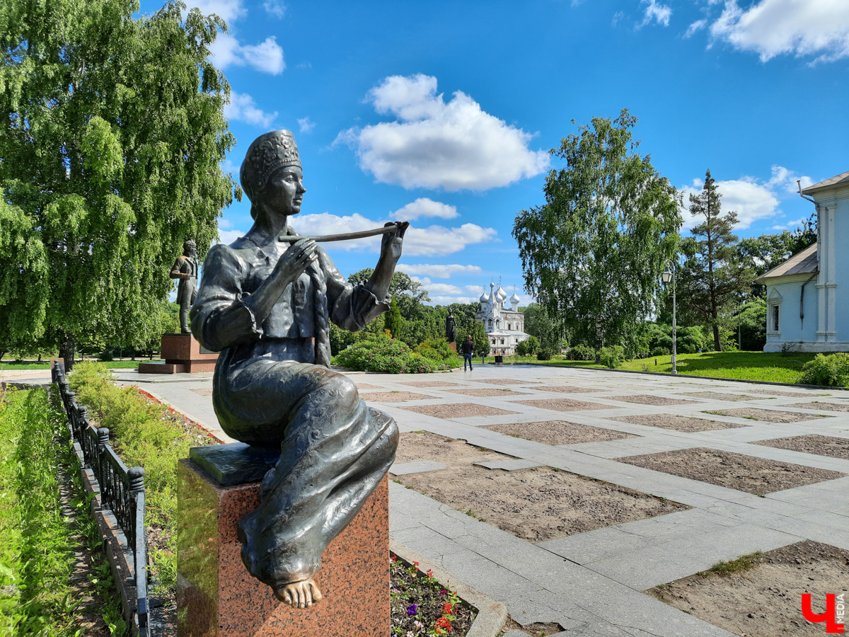 Посидеть поокать, восхититься кружевами и миниатюрной железной дорогой с ретро-поездами. Это все Вологда. Делимся еще одним маршрутом для тура выходного дня.