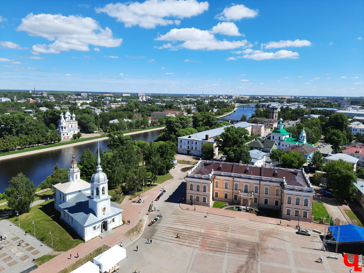 Посидеть поокать, восхититься кружевами и миниатюрной железной дорогой с ретро-поездами. Это все Вологда. Делимся еще одним маршрутом для тура выходного дня.