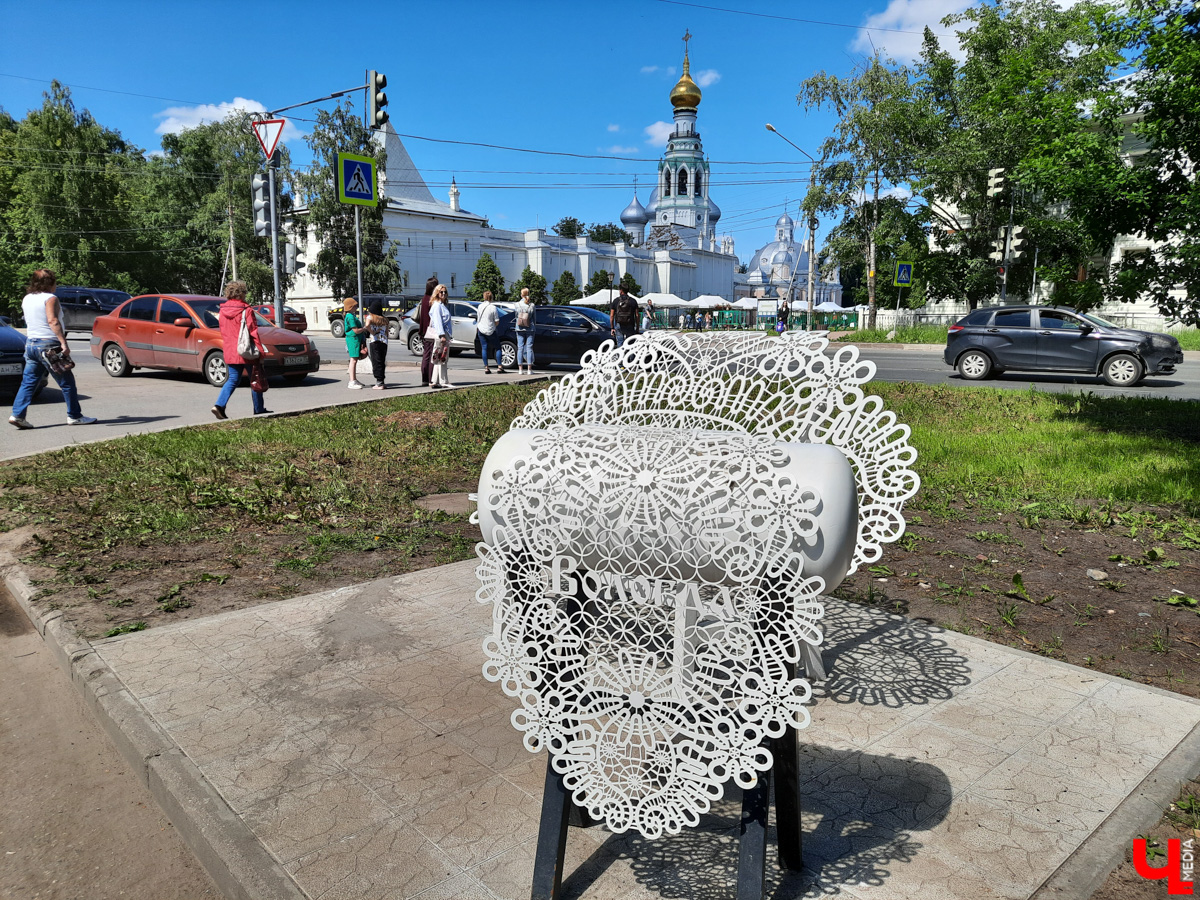 Посидеть поокать, восхититься кружевами и миниатюрной железной дорогой с ретро-поездами. Это все Вологда. Делимся еще одним маршрутом для тура выходного дня.