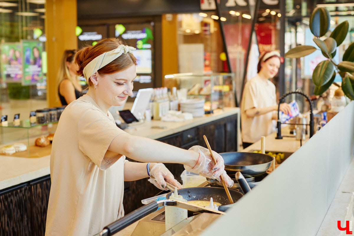 Доходили ли до вас отзывы о кофейнях «Лица»? Почему-то всем она очень даже нравится. Чтобы разобраться, чем же на самом деле привлекает жителей и гостей города авторское заведение, «Ключ-Медиа» отправился на разведку. Выводы сделаны. Заранее предупредим: такого поворота вы точно не ожидаете