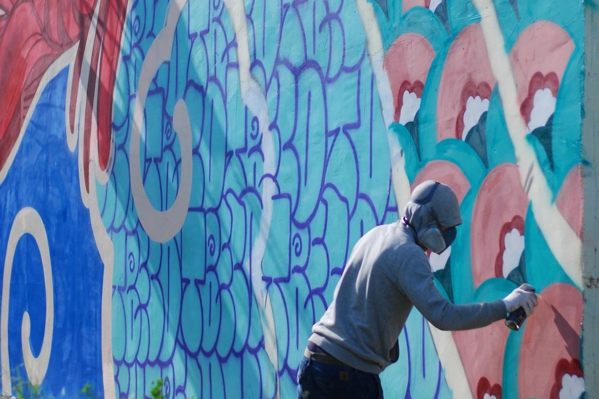 Во Владимире подходит к концу второй по счету фестиваль уличного искусства. Художники, участвующие в нем, не перестают удивлять своими талантами. Один из новеньких муралов уже красуется на проспекте Ленина. Но «Загфест» предлагает оценить и другие интересные работы