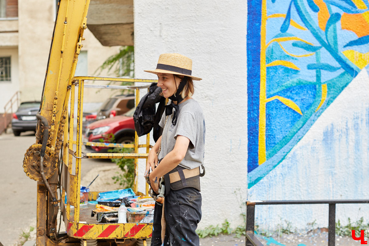 Во Владимире подходит к концу второй по счету фестиваль уличного искусства. Художники, участвующие в нем, не перестают удивлять своими талантами. Один из новеньких муралов уже красуется на проспекте Ленина. Но «Загфест» предлагает оценить и другие интересные работы