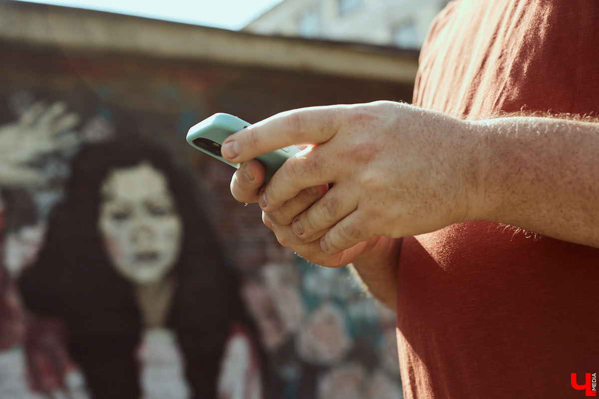 Владимирский автор электронной музыки Илья Чертков выпустил свой первый серьёзный сольный альбом. За именем «Войцех», переводимым с польского как «невозмутимый радостный воин», многочастная история личностной борьбы. О важном и сложном произведении музыканта-самоучки читайте в подробном интервью с Ильёй Чертковым