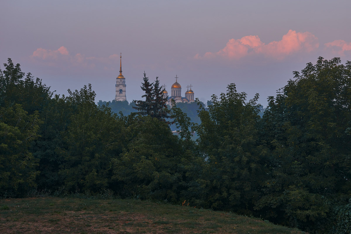 Уже завтра Владимир отметит свой День рождения. И один гость на празднике, возможно, будет незваным — это смог. Узнали у организаторов мероприятия, не испортят ли дым и запах гари не только настроение горожанам, но и само торжество? 