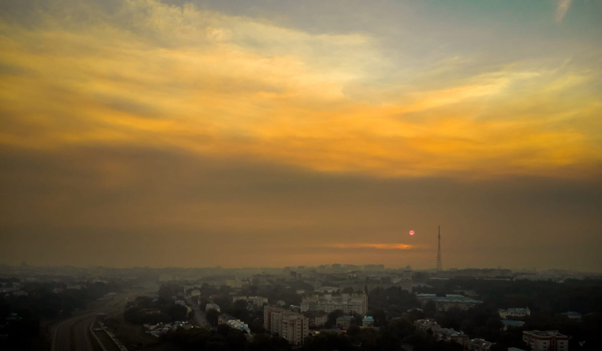 Уже завтра Владимир отметит свой День рождения. И один гость на празднике, возможно, будет незваным — это смог. Узнали у организаторов мероприятия, не испортят ли дым и запах гари не только настроение горожанам, но и само торжество? 