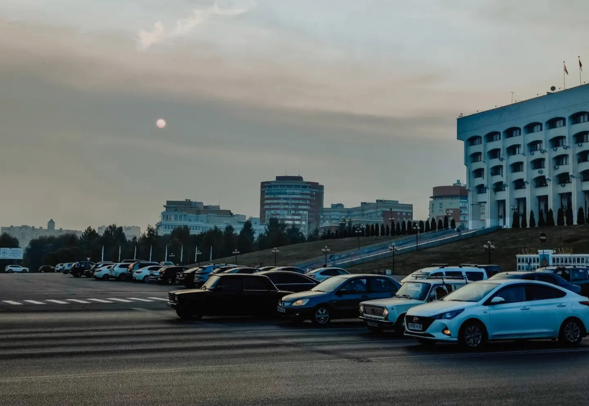 Уже завтра Владимир отметит свой День рождения. И один гость на празднике, возможно, будет незваным — это смог. Узнали у организаторов мероприятия, не испортят ли дым и запах гари не только настроение горожанам, но и само торжество? 