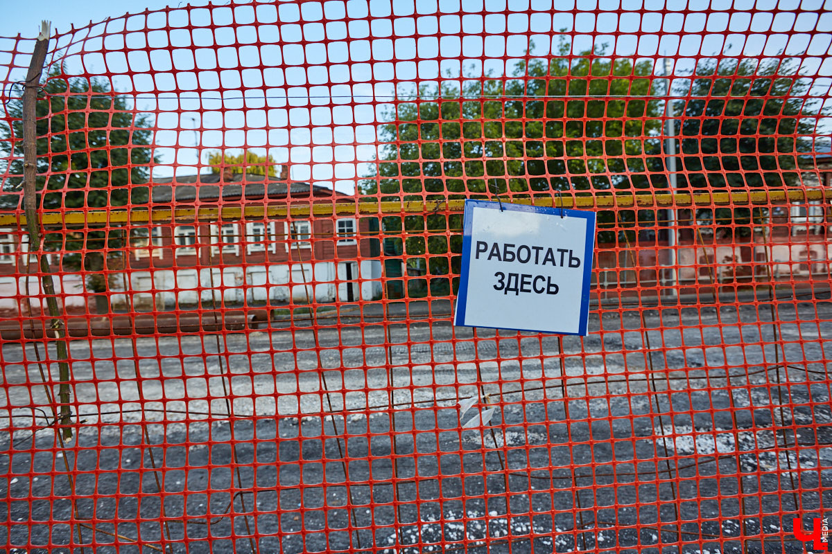 Новые троллейбусы, вагоны поездов, покрытия на проблемных участках города и области. Позитивная повестка для пешеходов и автомобилистов в очередном дорожном обзоре от «Ключ-Медиа»!