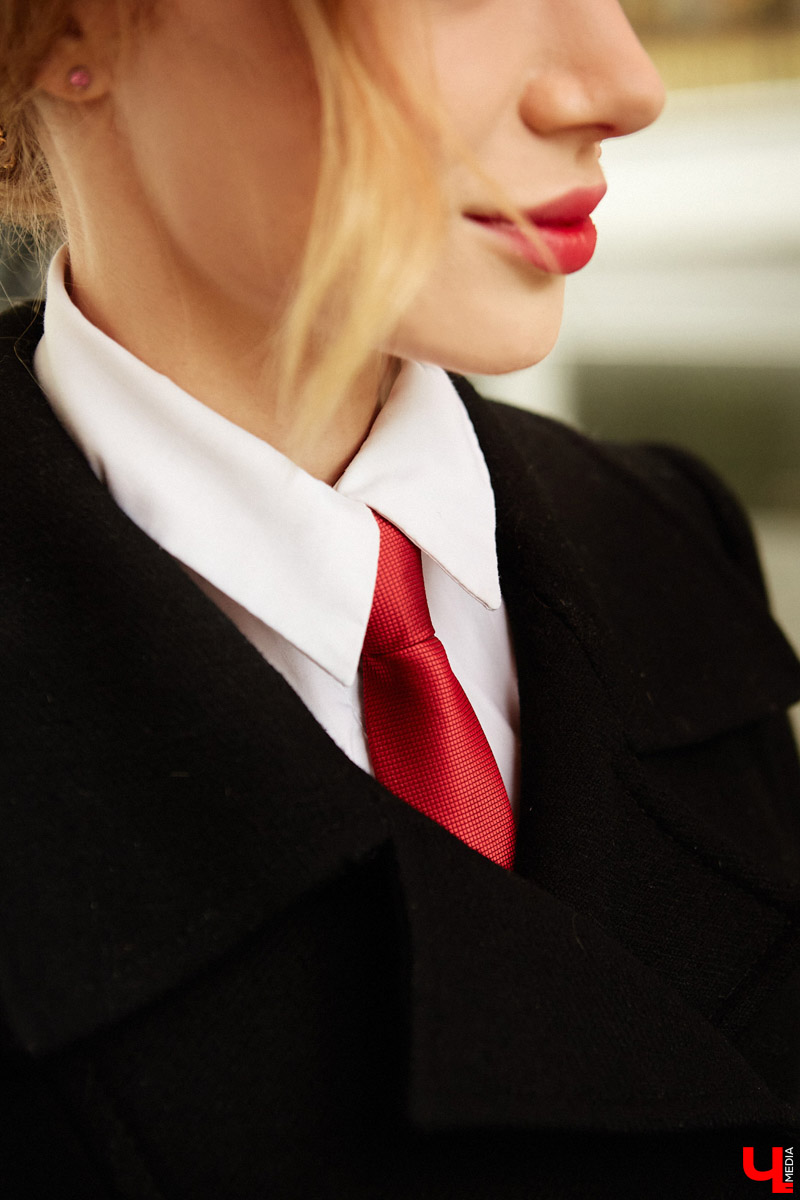 Всегда интересно, как выглядят телевизионные ведущие за кадром. Что они предпочитают носить и почему? Сегодня в рубрике «Свой стиль» мы раскрываем секреты девушки, которую обычно видим только по ту сторону экрана. Знакомьтесь, красавицу зовут Любовь Клюквина.