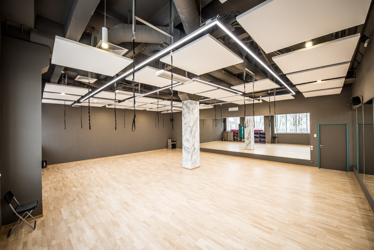 Сентябрь открывает сезон активных тренировок, делятся наблюдениями сотрудники «Атмосферы», и для того, чтобы этот процесс был максимально комфортным, владимирский фитнес-клуб запускает целую серию нововведений. Социальная сеть для спортсменов, виртуальные тренировки, уникальный график работы, расширение проекта внутри и снаружи — об этих и других изменениях Atmosphere Fitness рассказывает его основатель Андрей Серан.