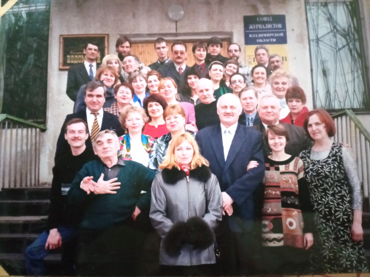 На прошлой неделе во Владимире прекратило свою работу старейшее издание «Призыв». Из медиапространства не просто исчез очередной сетевой ресурс — ушла целая эпоха. За 105 лет областная газета «Призыв» стала летописцем всех значительных событий, происходивших в советское время на территории нашего региона. «Ключ-Медиа» предлагает вспомнить историю «последней из могикан».