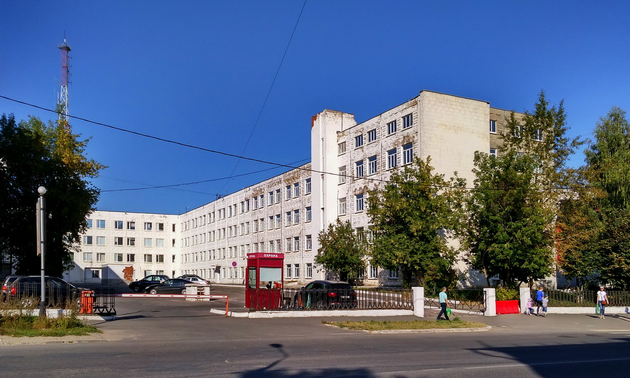 На прошлой неделе во Владимире прекратило свою работу старейшее издание «Призыв». Из медиапространства не просто исчез очередной сетевой ресурс — ушла целая эпоха. За 105 лет областная газета «Призыв» стала летописцем всех значительных событий, происходивших в советское время на территории нашего региона. «Ключ-Медиа» предлагает вспомнить историю «последней из могикан».