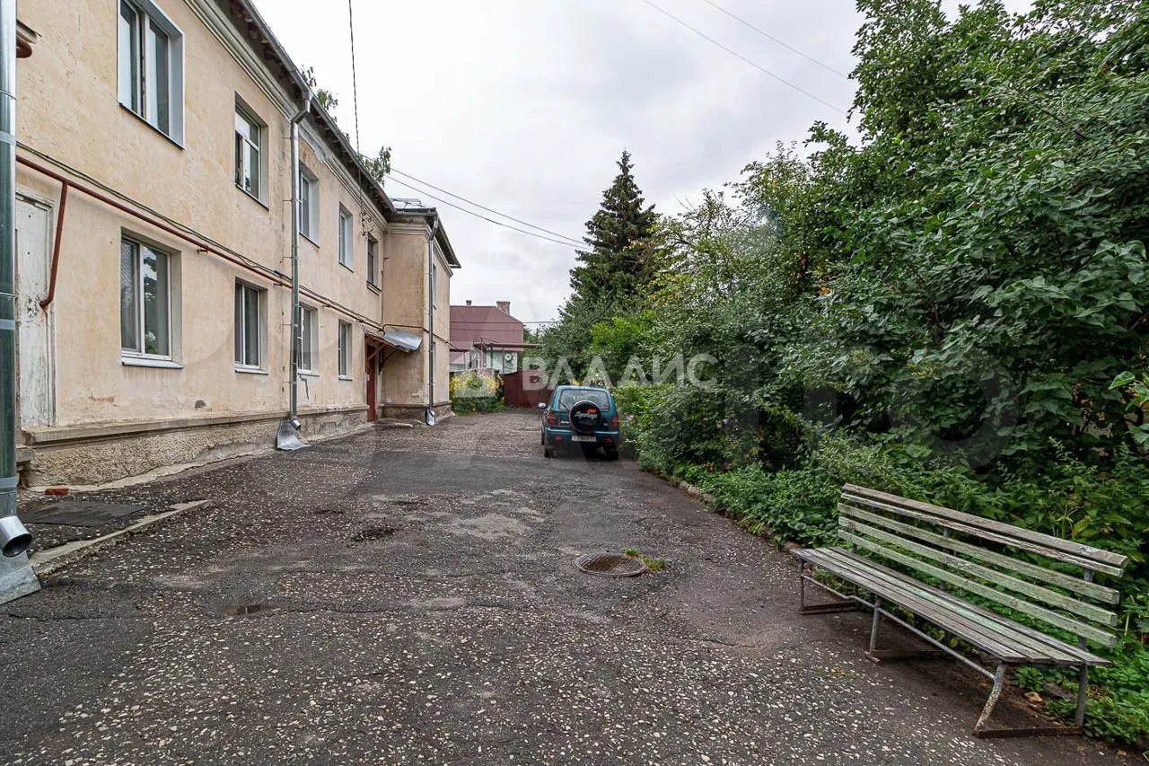 Что-то модно, что-то вышло из моды, а что-то вечно! Эту мудрость можно применить и к квартирам «сталинкам». Это жилье пользуется активным спросом и по сей день! Для всех неравнодушных мы и сделали подборку – пять самых недорогих «сталинок» Владимира стоимостью до 3 миллионов рублей.