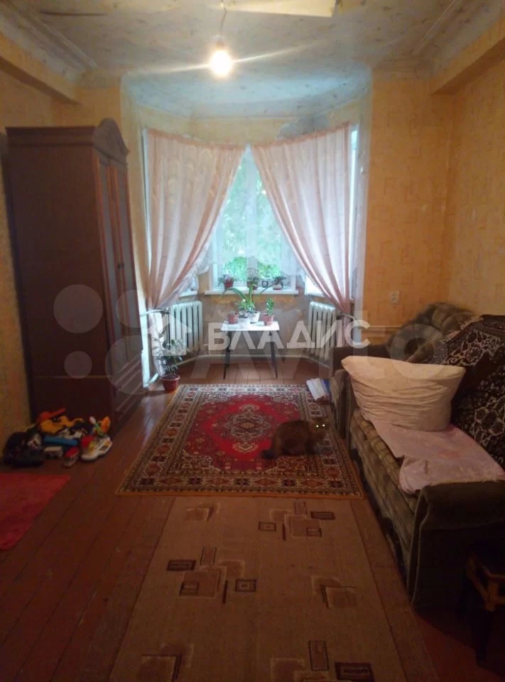 Что-то модно, что-то вышло из моды, а что-то вечно! Эту мудрость можно применить и к квартирам «сталинкам». Это жилье пользуется активным спросом и по сей день! Для всех неравнодушных мы и сделали подборку – пять самых недорогих «сталинок» Владимира стоимостью до 3 миллионов рублей.