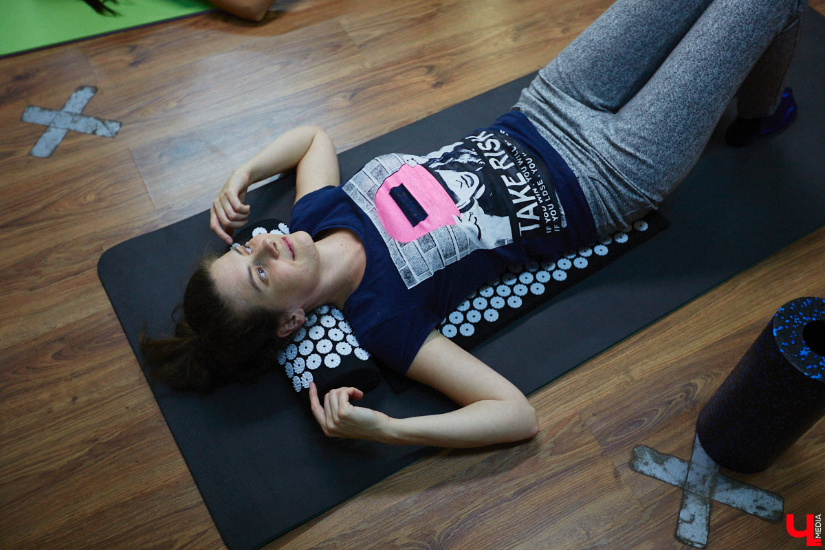 Дождливый осенний Владимир в одно мгновение превратился в южное побережье, стоило только переступить порог LaViDanza. Танцевальная академия в честь шестого дня рождения провела день открытых дверей. В списке желающих ощутить этот летний вайб было более 150 человек. Гостям предложили 12 направлений – танцевальных парных и сольных, фитнес и детских, хорошее настроение и новые знакомства. Как прошло главное танцевальное событие этих выходных, смотрите в нашем фоторепортаже.