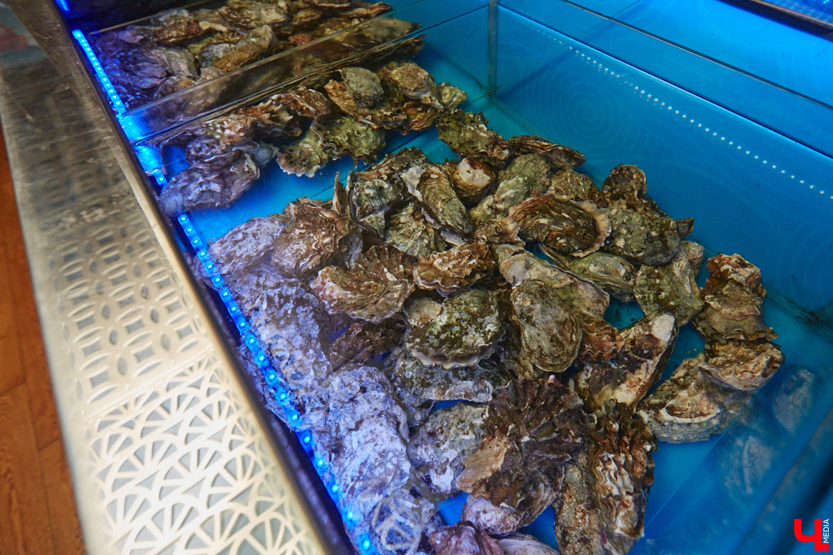 Что делать, когда привычные рамки становятся тесными, а гостей хочется продолжать удивлять? Конечно же расширять поле своей деятельности! Именно такое решение принял знаменитый на весь город ресторан «Кабуки 2.0». Теперь к услугам всех и каждого не только изысканная паназиатская кухня, но и разнообразное европейское меню.