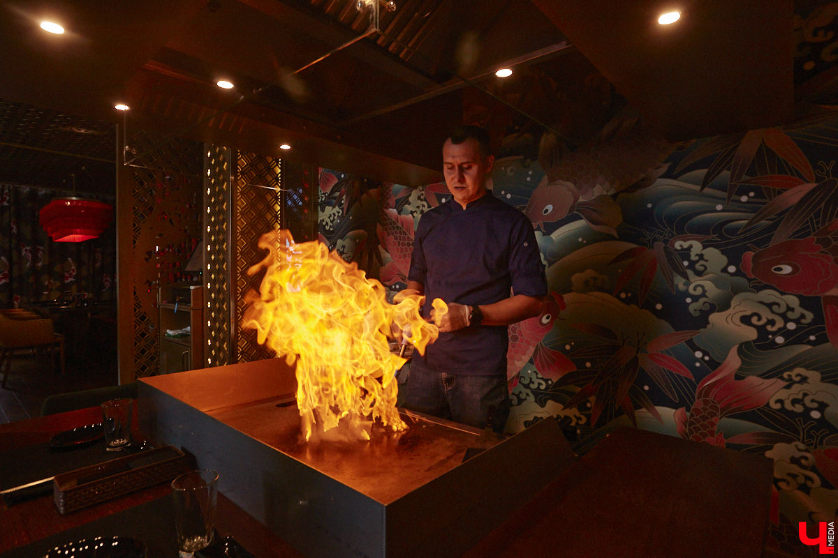 Что делать, когда привычные рамки становятся тесными, а гостей хочется продолжать удивлять? Конечно же расширять поле своей деятельности! Именно такое решение принял знаменитый на весь город ресторан «Кабуки 2.0». Теперь к услугам всех и каждого не только изысканная паназиатская кухня, но и разнообразное европейское меню.