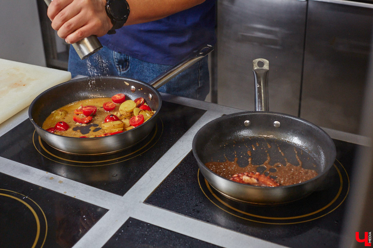 Что делать, когда привычные рамки становятся тесными, а гостей хочется продолжать удивлять? Конечно же расширять поле своей деятельности! Именно такое решение принял знаменитый на весь город ресторан «Кабуки 2.0». Теперь к услугам всех и каждого не только изысканная паназиатская кухня, но и разнообразное европейское меню.