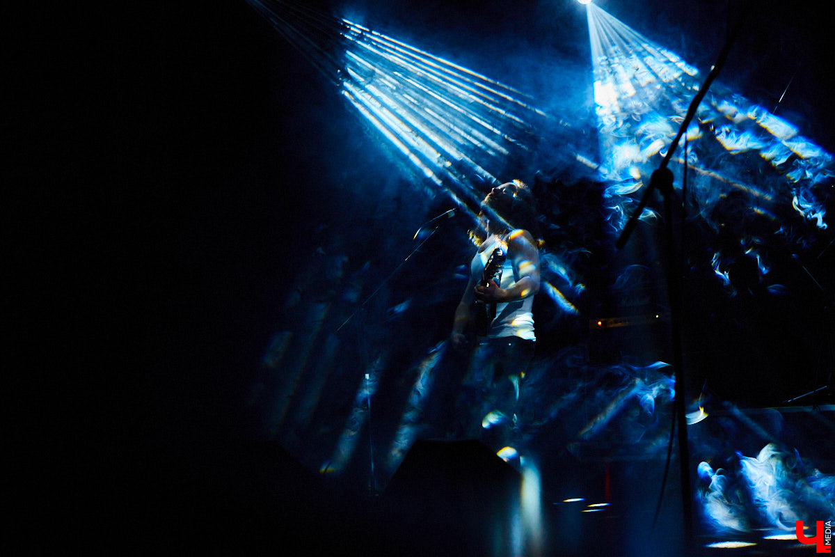 Одиннадцатого сентября в сообществе владимирского концертного зала MAXTONE во «ВКонтакте» обновилась закрепленная публикация. Под афишей выступления «Dёргать!» сказано: «Все хорошо!!! Ждем заключительное мероприятие концертной площадки MAXTONE concert hall. Это правда, отпраздновавшая трехлетие локация прекращает существование. Но! Лишь в привычном для владимирцев формате.