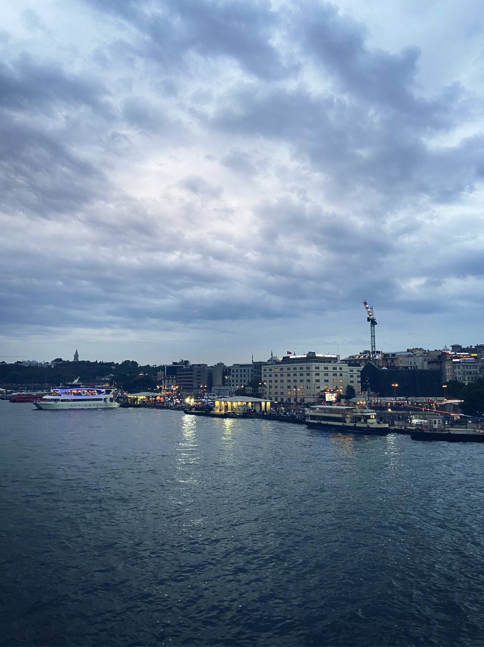 Жительница Владимира Анна Торосян с апреля живет в Стамбуле. За прошедшие месяцы у нее уже сложилось свое представление о том, чем же он отличается от родного города. Итак, погружаемся в атмосферу Турции и узнаем о ее столице все самое интересное.