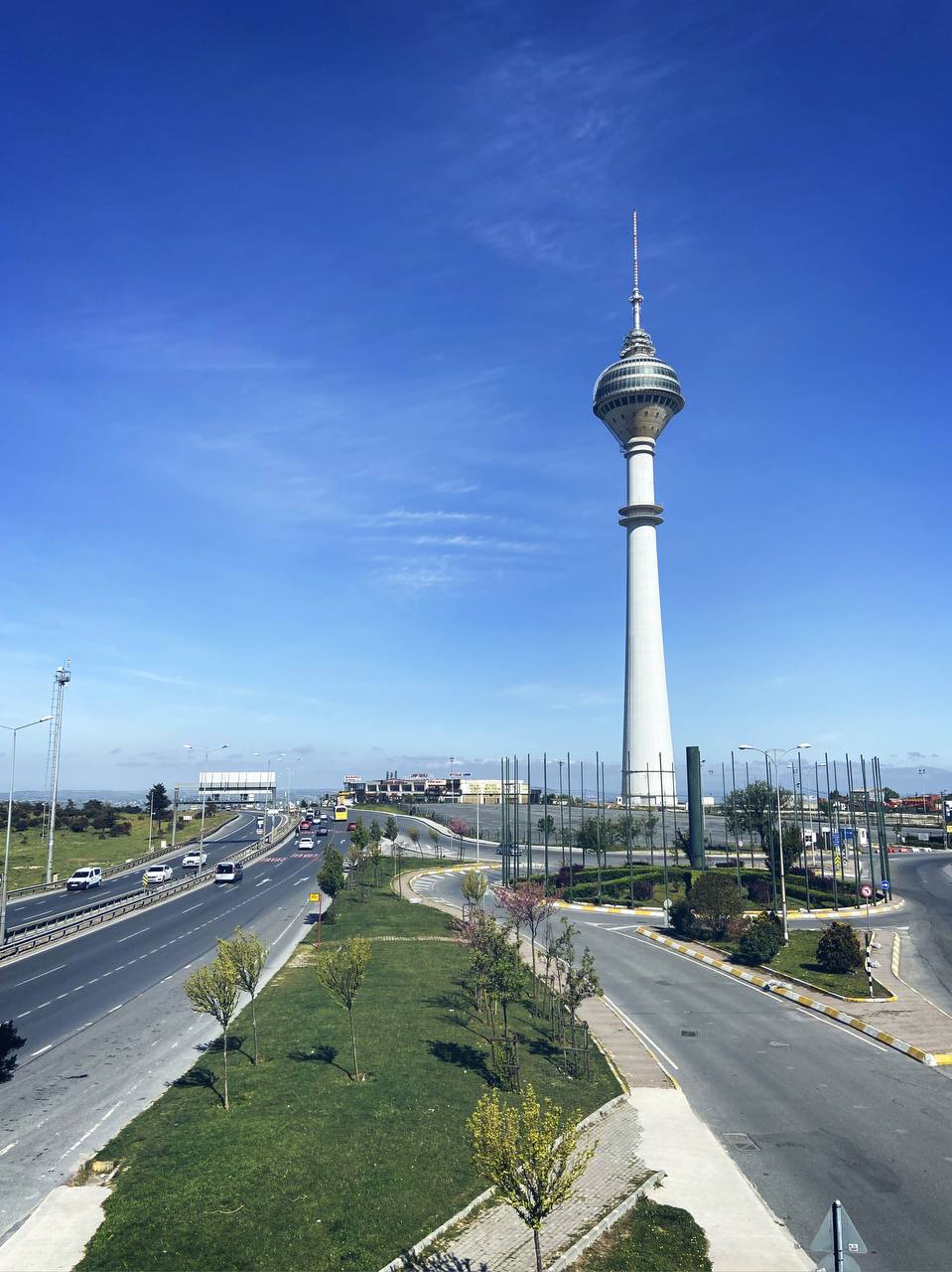 Жительница Владимира Анна Торосян с апреля живет в Стамбуле. За прошедшие месяцы у нее уже сложилось свое представление о том, чем же он отличается от родного города. Итак, погружаемся в атмосферу Турции и узнаем о ее столице все самое интересное.