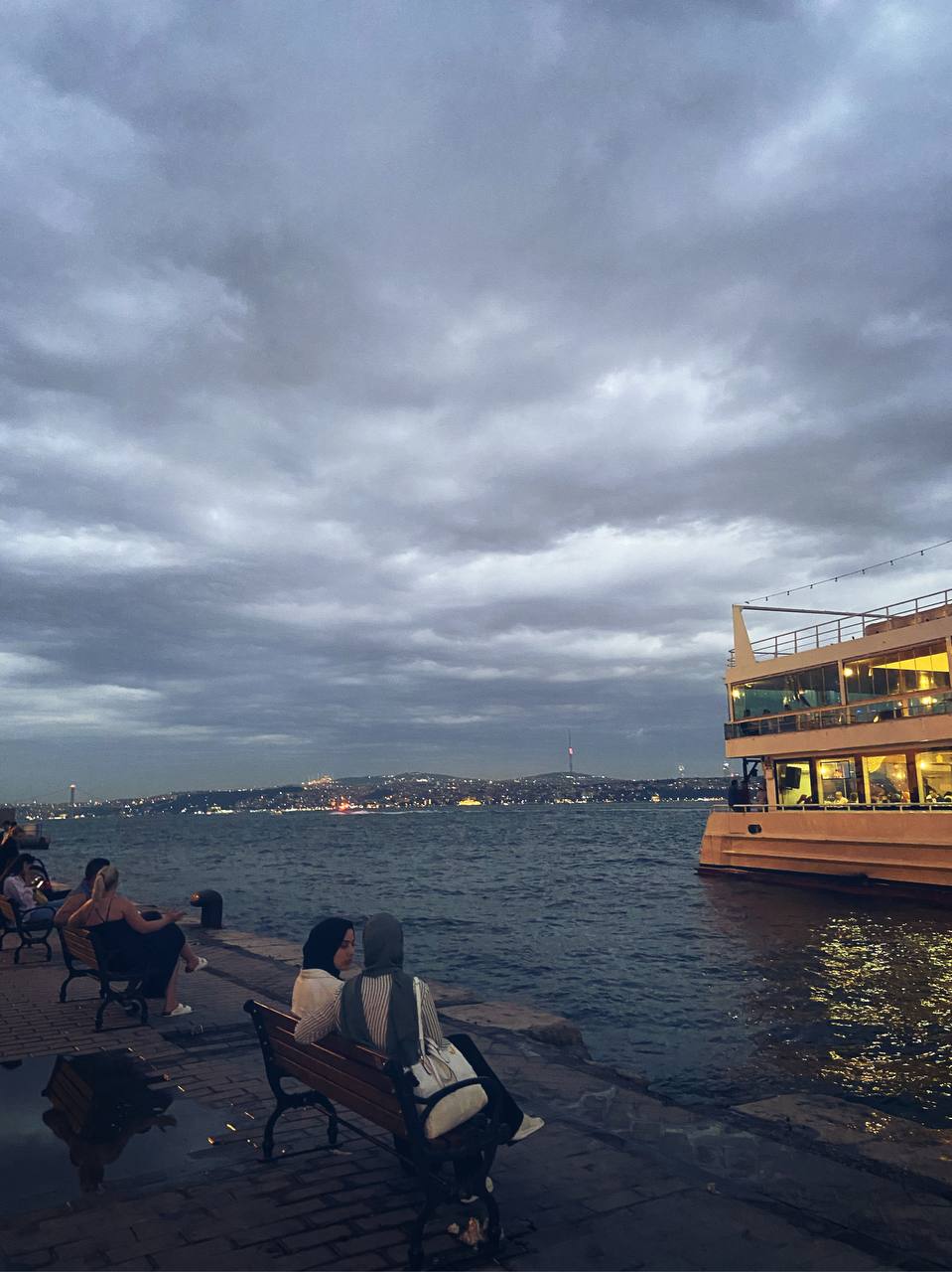 Жительница Владимира Анна Торосян с апреля живет в Стамбуле. За прошедшие месяцы у нее уже сложилось свое представление о том, чем же он отличается от родного города. Итак, погружаемся в атмосферу Турции и узнаем о ее столице все самое интересное.