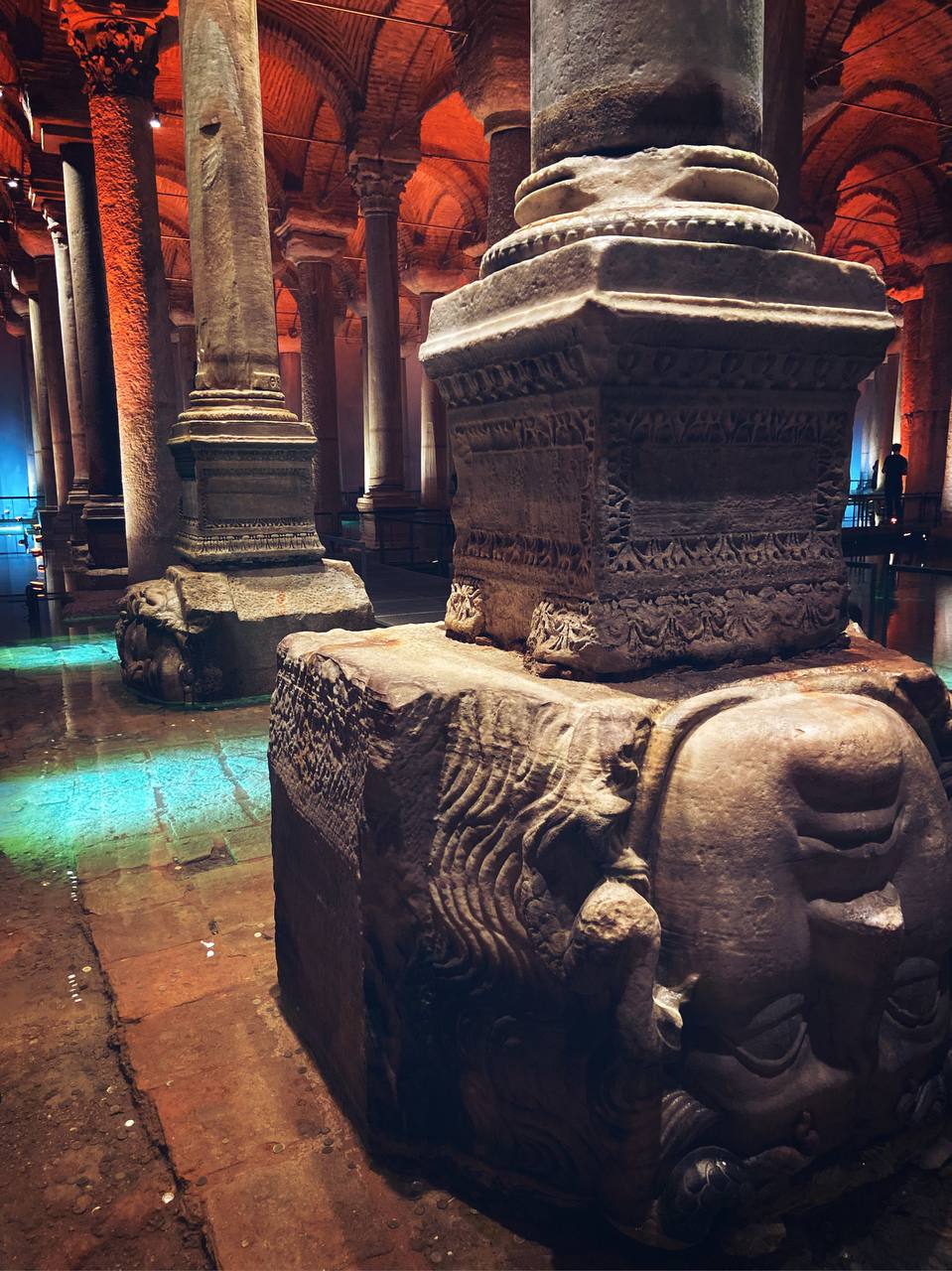 Жительница Владимира Анна Торосян с апреля живет в Стамбуле. За прошедшие месяцы у нее уже сложилось свое представление о том, чем же он отличается от родного города. Итак, погружаемся в атмосферу Турции и узнаем о ее столице все самое интересное.