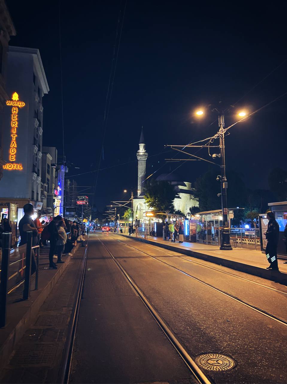 Жительница Владимира Анна Торосян с апреля живет в Стамбуле. За прошедшие месяцы у нее уже сложилось свое представление о том, чем же он отличается от родного города. Итак, погружаемся в атмосферу Турции и узнаем о ее столице все самое интересное.