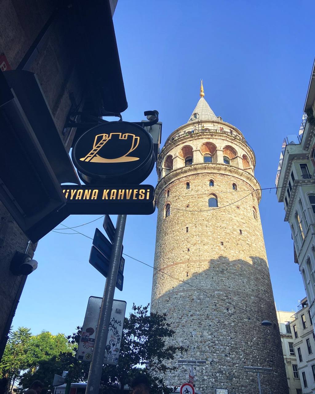 Жительница Владимира Анна Торосян с апреля живет в Стамбуле. За прошедшие месяцы у нее уже сложилось свое представление о том, чем же он отличается от родного города. Итак, погружаемся в атмосферу Турции и узнаем о ее столице все самое интересное.