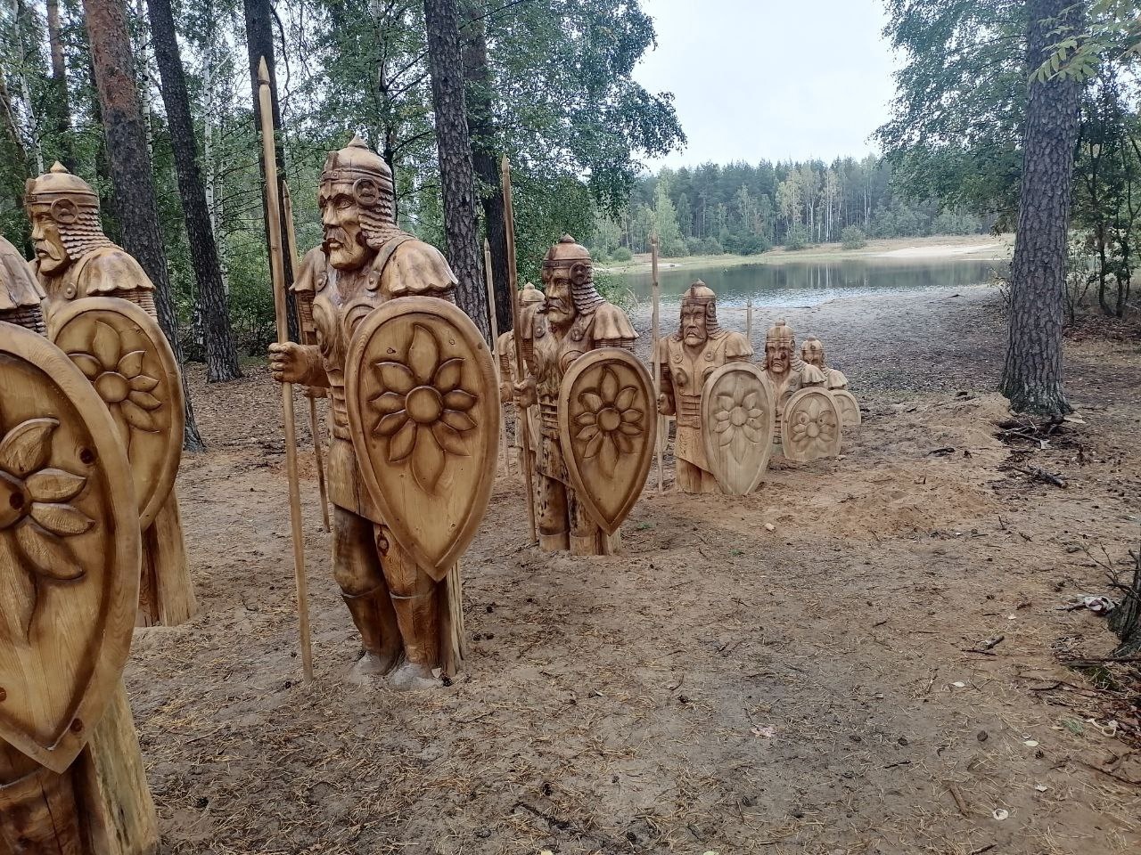 В коллекции владимирских стрит-артов прибавление – сразу плюс три новых рисунка. Все они сделаны профессиональными художниками в рамках фестиваля уличного искусства «Загфест».