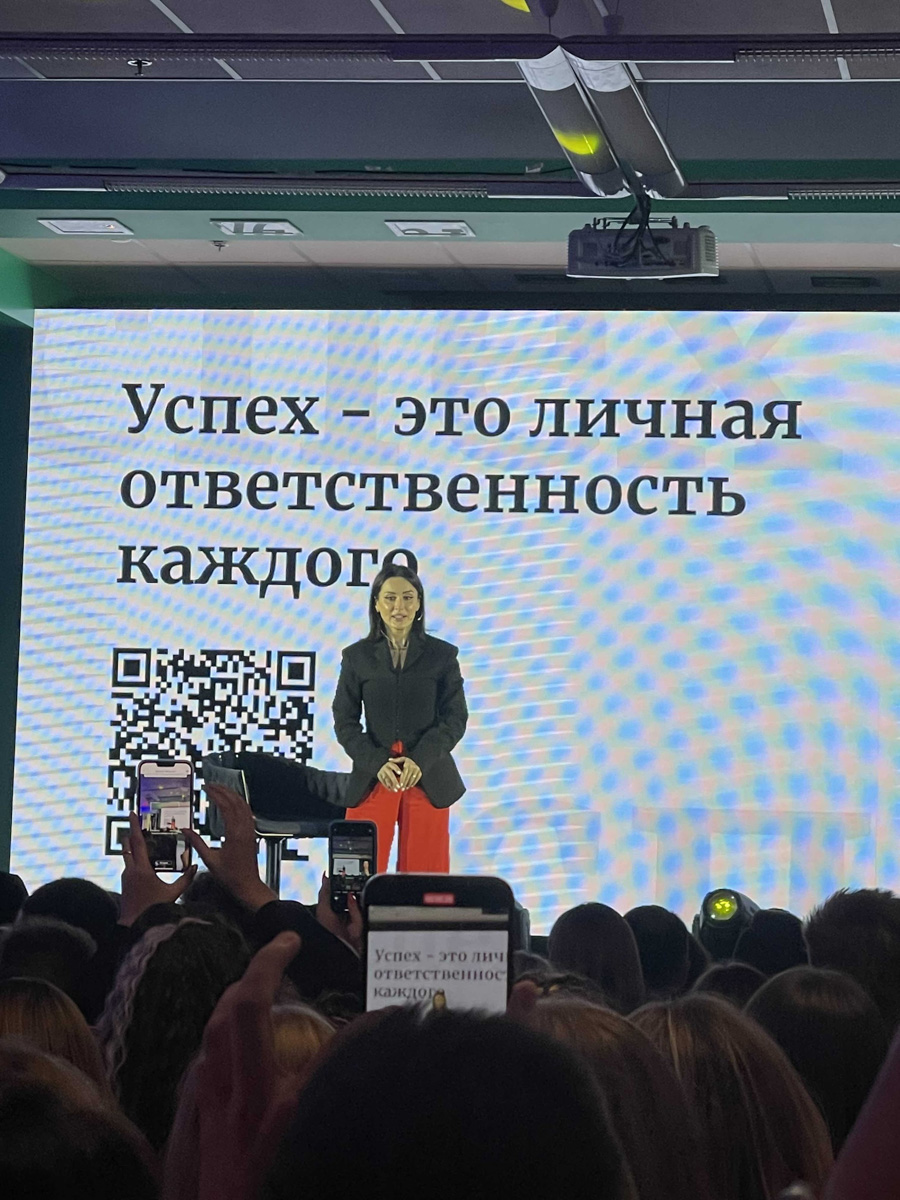 На этой неделе, 20 — 21 сентября, в Москве состоялся Первый Всероссийский форум блогеров «Поколение Insight». Владимирские контентмейкеры также его посетили. Закулисье крутых съёмок, мастер-классы от селебрити — впечатлениями от поездки делится Анастасия Шуклецова.