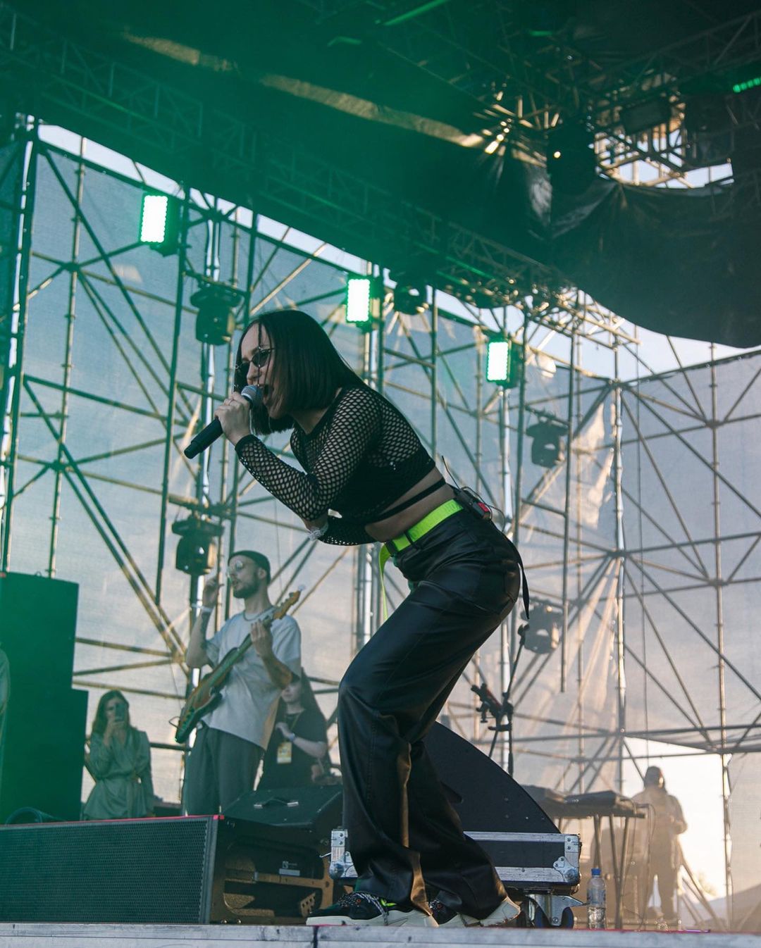 Валерия Кравченко из Владимира приняла участие в создании саундтрека к сериалу «Жизнь по вызову» режиссера Сарика Андреасяна. Главную роль в нем играет Павел Прилучный. Как ей это удалось? Мы задали Валерии тот же вопрос.