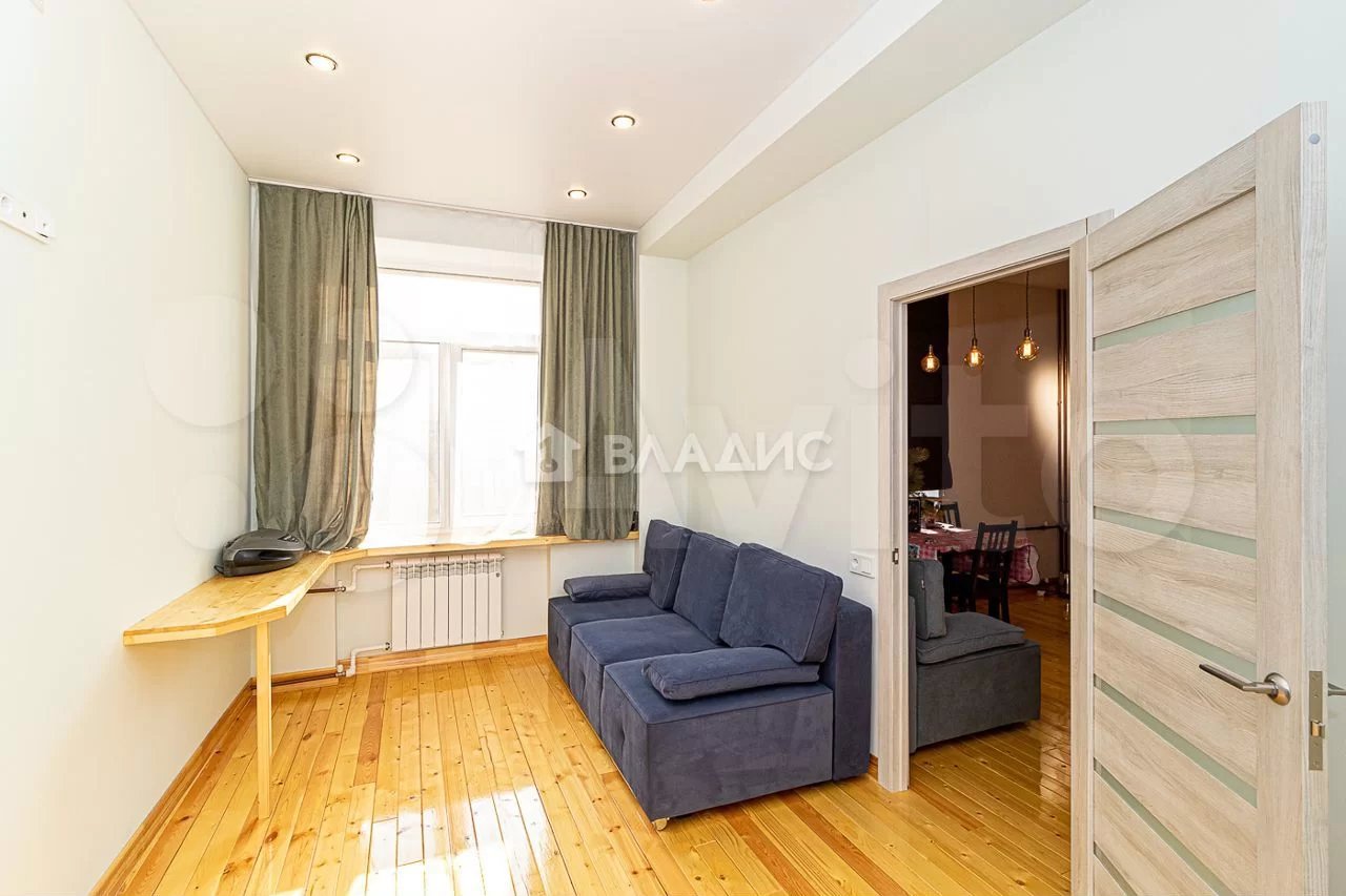 И снова речь пойдет о «сталинках». На этот раз мы составили топ дорогих квартир в домах ушедшей эпохи, расположенных на главных улицах города.