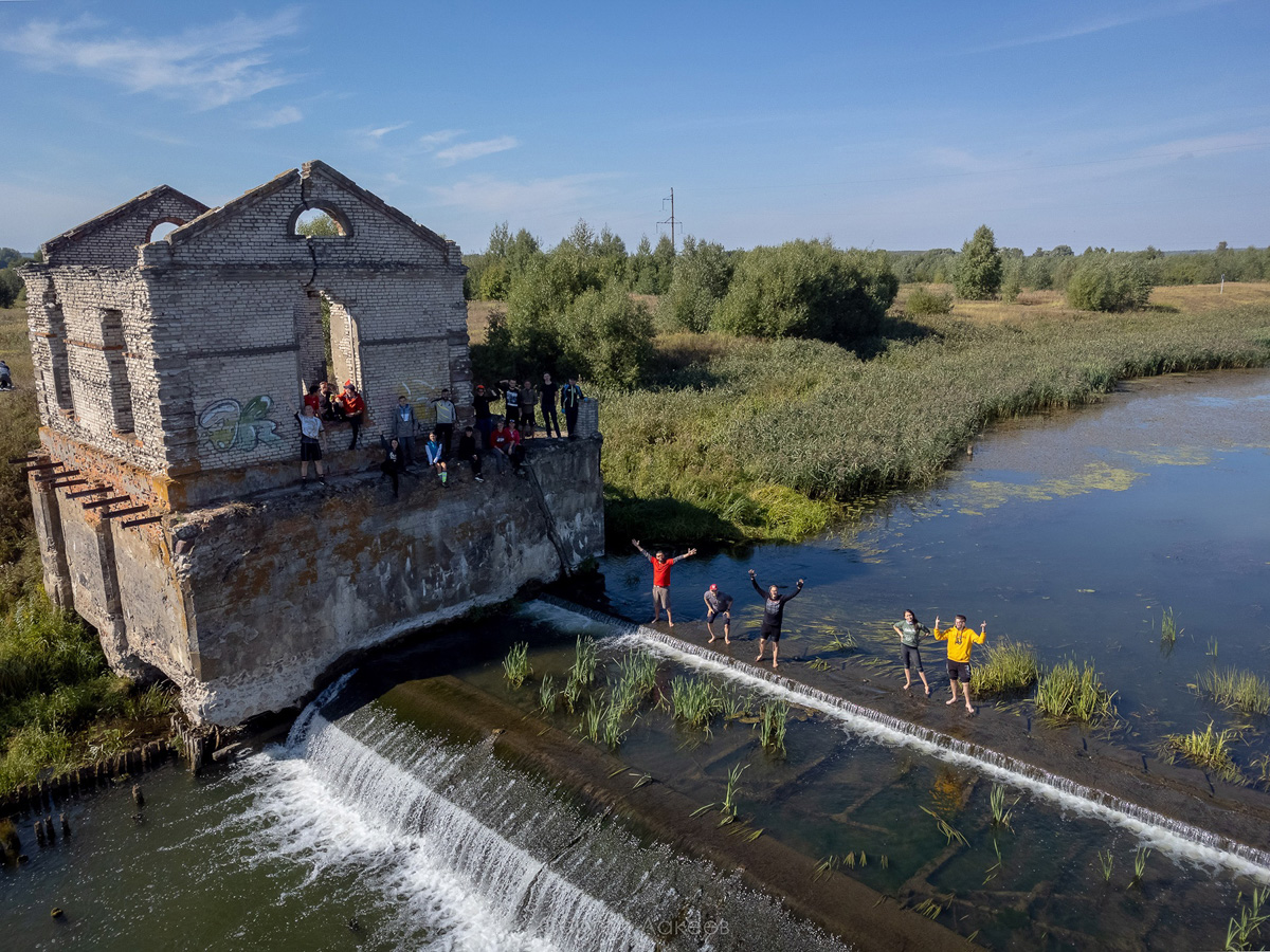Тренировки под открытым небом помогают восстановить здоровье моральное и физическое, а ещё расширить круг знакомств. Бег, велопутешествия, тёплый чай из термоса. Рассказываем, как приобщиться к массовым ЗОЖ-активностям в 33-м регионе.