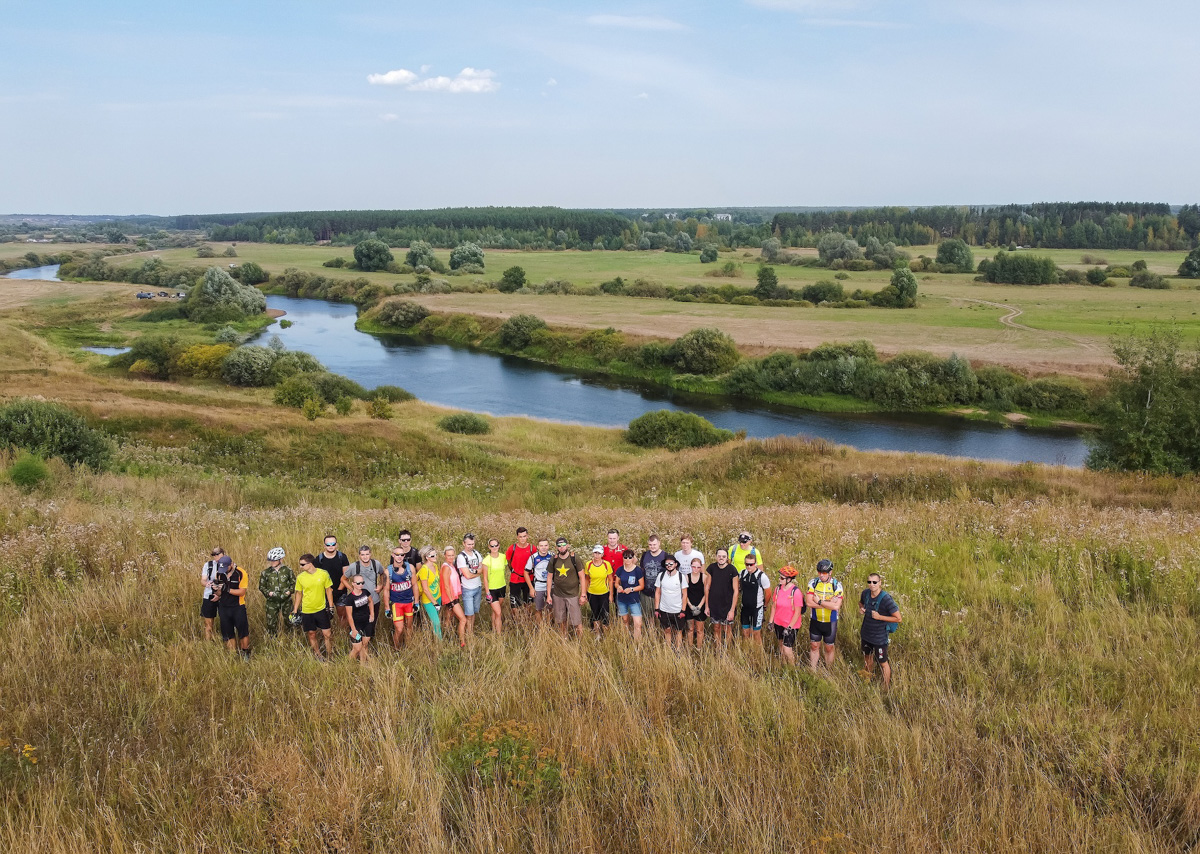 Тренировки под открытым небом помогают восстановить здоровье моральное и физическое, а ещё расширить круг знакомств. Бег, велопутешествия, тёплый чай из термоса. Рассказываем, как приобщиться к массовым ЗОЖ-активностям в 33-м регионе.