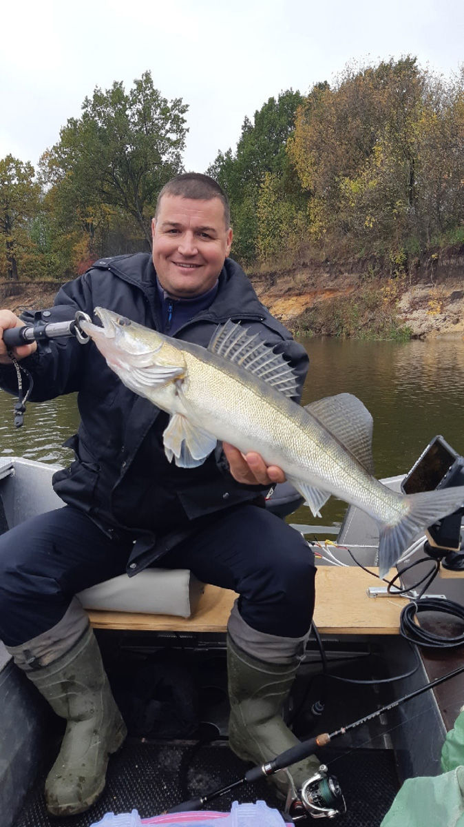 Осень – отличное время для того, чтобы провести выходные на берегу с удочкой или спиннингом. Тем более, что с первыми холодами у хищной рыбы начался жор. Особенно радует щука в Клязьме. Владимирским рыбакам есть чем похвастаться!