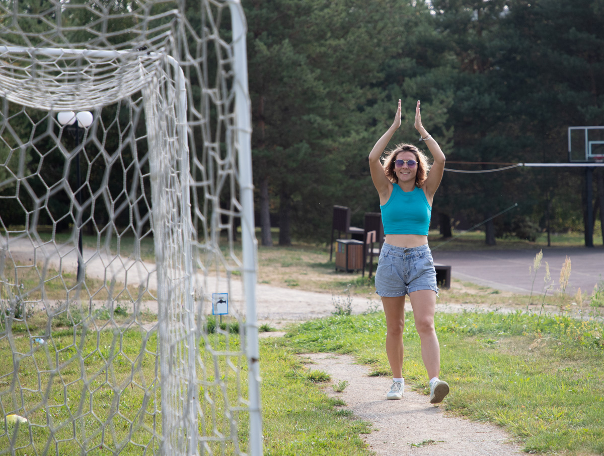 С 14 по 16 октября команда школы «МИР» приглашает только взрослых на уикенд в лагерь «Юность». Будет всё как в детстве: утренние зарядки, спортивные соревнования, творческие мастер-классы, дискотеки, трехразовое питание и дневной сон!