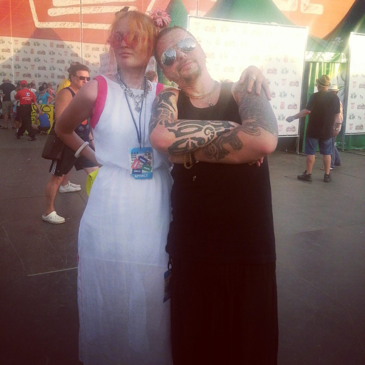 Анастасия Кобыненкова стала героиней неснятого фильма Валерии Гай Германики, спела на бэк-вокале у «НАИВа», пять лет жизни посвятила группе The Matrixx, основала собственную арт-бригаду, а также посотрудничала с большим количеством знаменитостей от Линды до Екатерины Гордон. Подробности в большом интервью с девушкой.