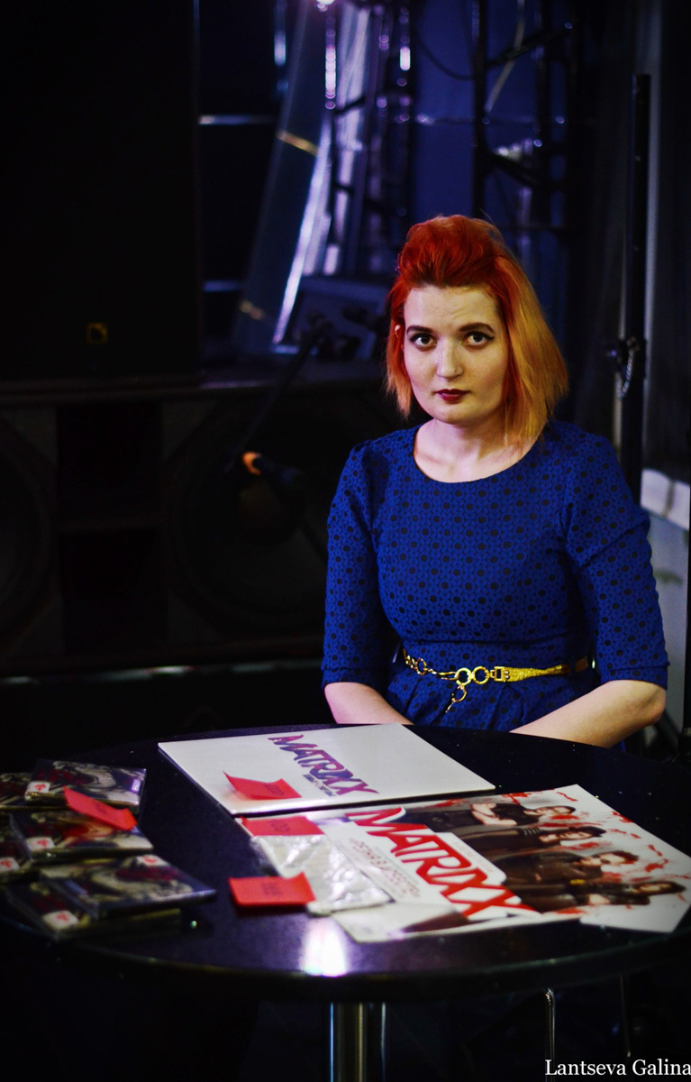 Анастасия Кобыненкова стала героиней неснятого фильма Валерии Гай Германики, спела на бэк-вокале у «НАИВа», пять лет жизни посвятила группе The Matrixx, основала собственную арт-бригаду, а также посотрудничала с большим количеством знаменитостей от Линды до Екатерины Гордон. Подробности в большом интервью с девушкой.