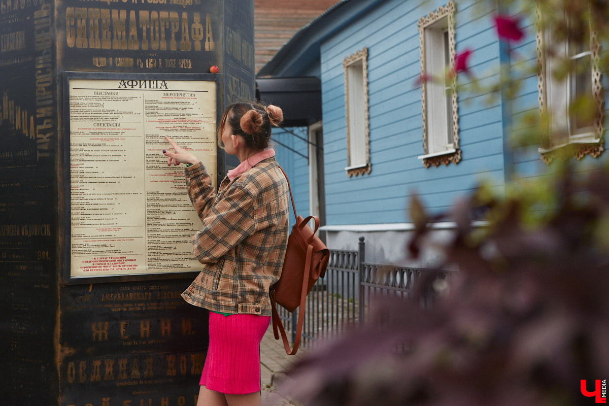 Анастасия Кобыненкова стала героиней неснятого фильма Валерии Гай Германики, спела на бэк-вокале у «НАИВа», пять лет жизни посвятила группе The Matrixx, основала собственную арт-бригаду, а также посотрудничала с большим количеством знаменитостей от Линды до Екатерины Гордон. Подробности в большом интервью с девушкой.