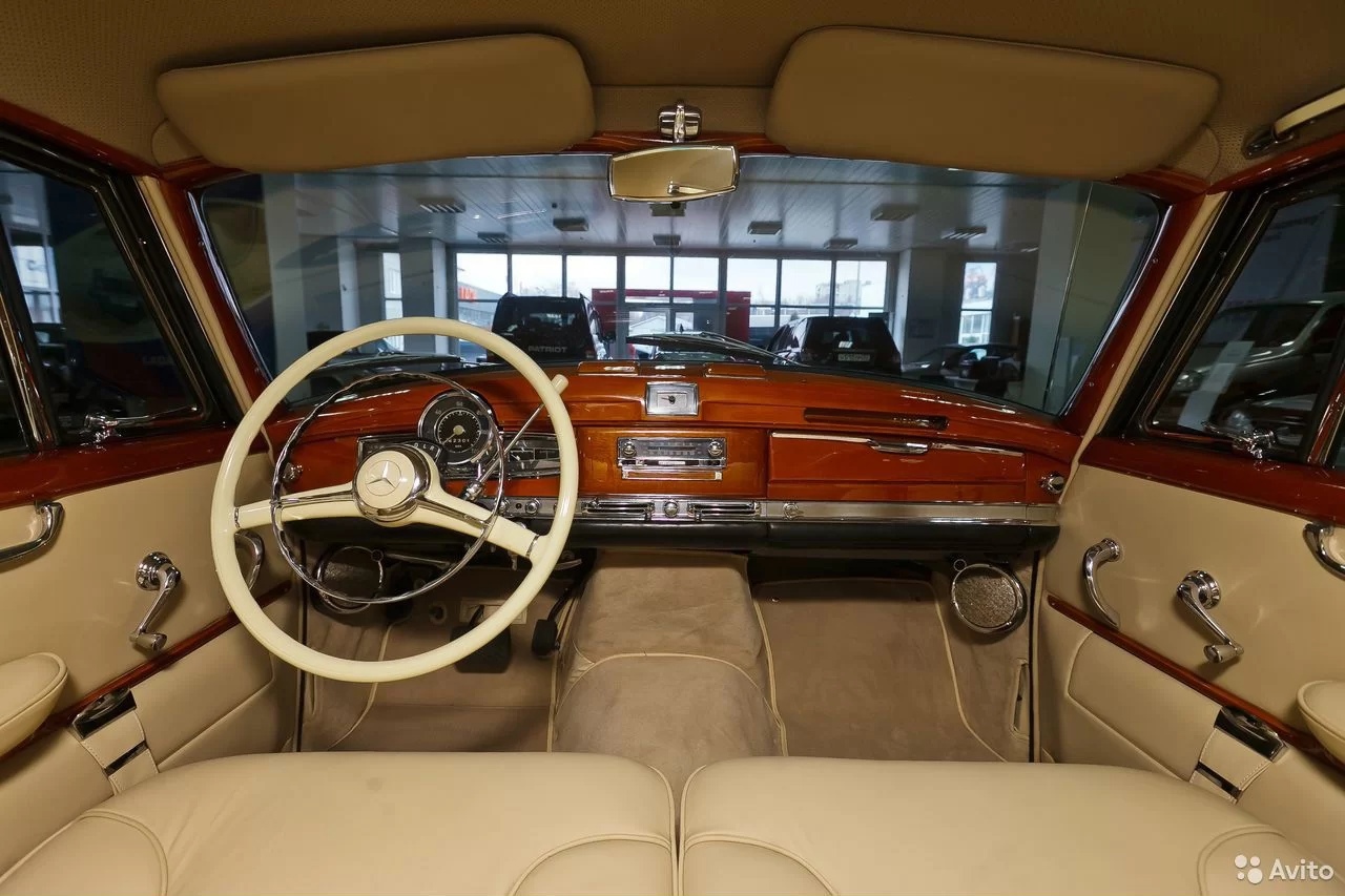 «Ключ-Медиа» продолжает рассказывать вам об интересных предложениях, что регулярно появляются на популярном интернет-сервисе товаров и услуг. На этот раз наш выбор пал на ретроавтомобили, которые можно приобрести в областном центре.