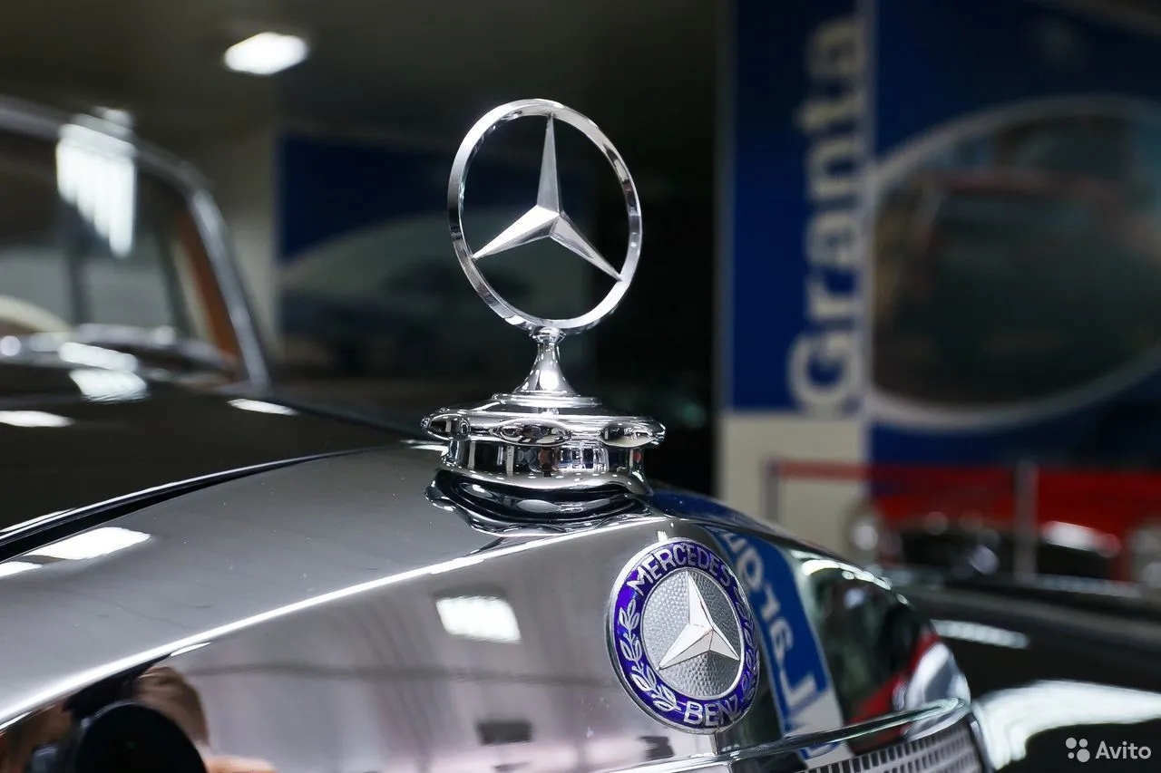 «Ключ-Медиа» продолжает рассказывать вам об интересных предложениях, что регулярно появляются на популярном интернет-сервисе товаров и услуг. На этот раз наш выбор пал на ретроавтомобили, которые можно приобрести в областном центре.