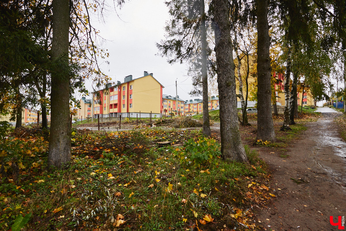 Пустыри в городе постепенно обрастают стройками. Работы одновременно ведутся на самых разных площадках. И какие-то объекты даже близки к завершению. «Ключ-Медиа» проехался по самым знаковым точкам.