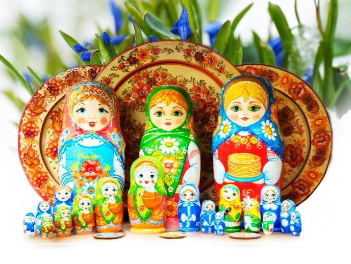 Мануфактура народных промыслов из нашего региона участвует в Russian Creative Awards – единственной в мире премии, охватывающей все креативные отрасли. Среди претендентов на победу IT-специалисты, дизайнеры, музыкант и урбанисты. Номинаций больше 10. А конкурсантов – тысячи. Чем могут удивить именно «Владимиро-Суздальские узоры»?