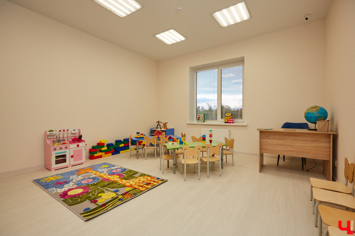 22 октября во Владимире состоится день открытых дверей в новом частном детском саду «Панда», который находится на огороженной территории двухэтажного коттеджа. Посетить это мероприятие стоит хотя бы потому, что всегда лучше один раз увидеть, чем сто раз услышать! Ну а пока мы, воспользовавшись радушием заведующей частным садом, в числе первых заглянули к ним на экскурсию.