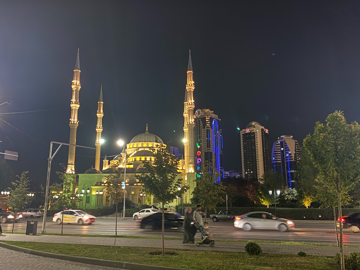 Владимирец Антон Щедрин не просто рассказал «Ключ-Медиа» о своих кавказских каникулах, но и порекомендовал места, которые стоит посетить в первую очередь, если времени в обрез.