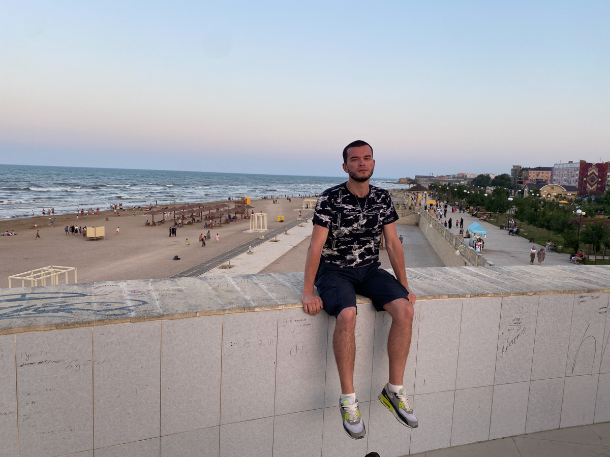 Владимирец Антон Щедрин не просто рассказал «Ключ-Медиа» о своих кавказских каникулах, но и порекомендовал места, которые стоит посетить в первую очередь, если времени в обрез.