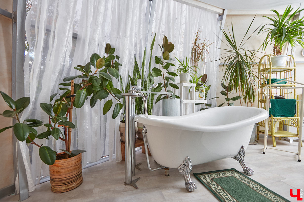 Продолжаем нашу традиционную рубрику «Я тут живу» уникальным домом-сферой, где главные его жители – велосипеды. Вы еще в таких не бывали? Съемочная команда «Ключ-Медиа» уже заглянула внутрь необычного купола и готова вам все рассказать и показать!