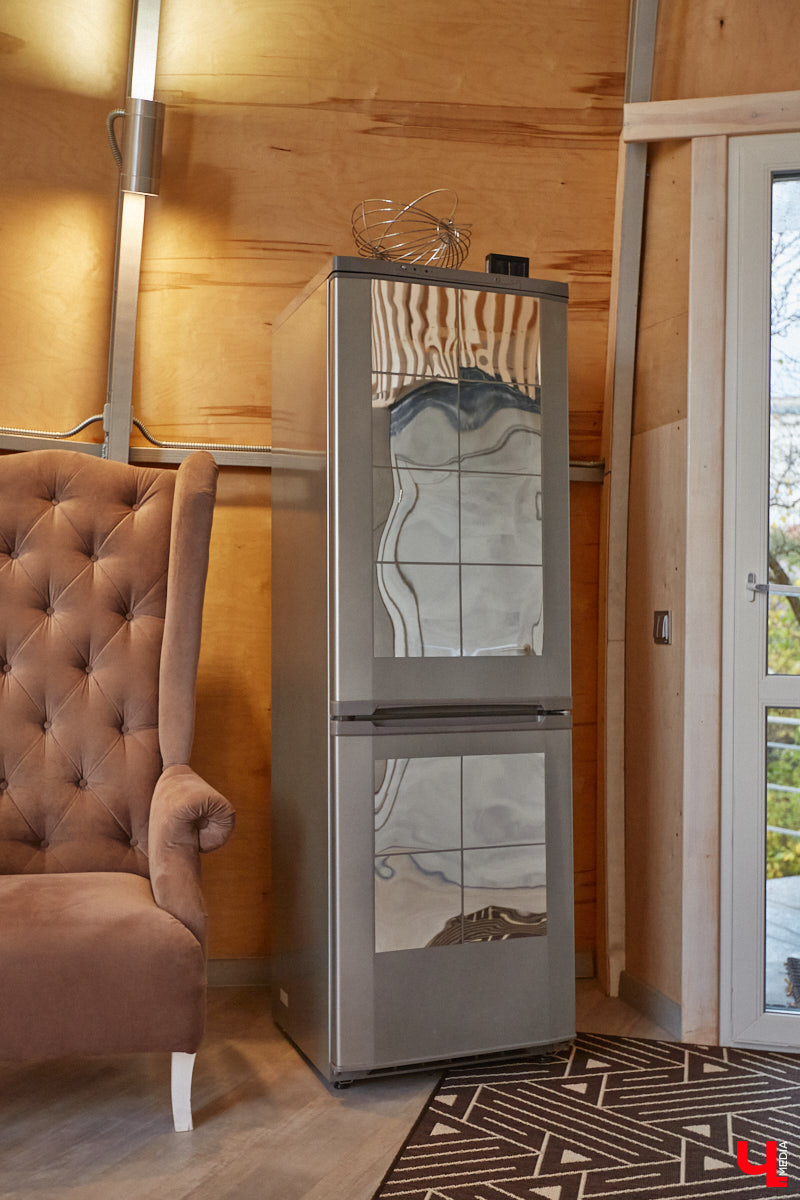 Продолжаем нашу традиционную рубрику «Я тут живу» уникальным домом-сферой, где главные его жители – велосипеды. Вы еще в таких не бывали? Съемочная команда «Ключ-Медиа» уже заглянула внутрь необычного купола и готова вам все рассказать и показать!