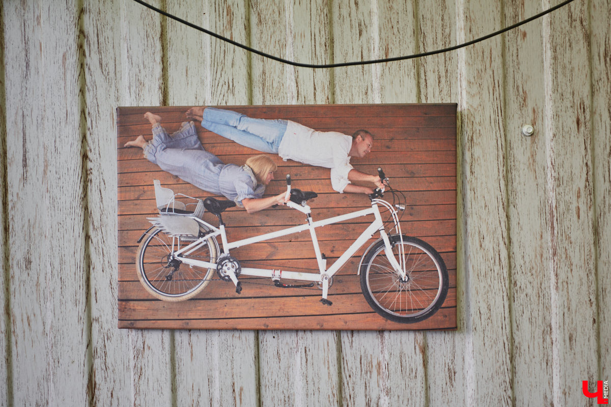 Продолжаем нашу традиционную рубрику «Я тут живу» уникальным домом-сферой, где главные его жители – велосипеды. Вы еще в таких не бывали? Съемочная команда «Ключ-Медиа» уже заглянула внутрь необычного купола и готова вам все рассказать и показать!